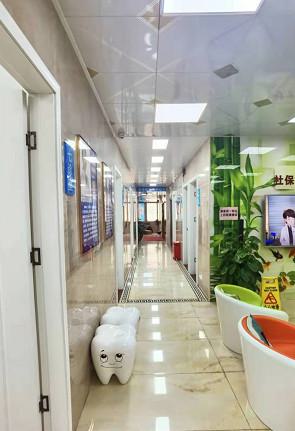 深圳中天口腔有几家分院？1家！含龙岗院区地址+营业时间+医生团队介绍(图2)